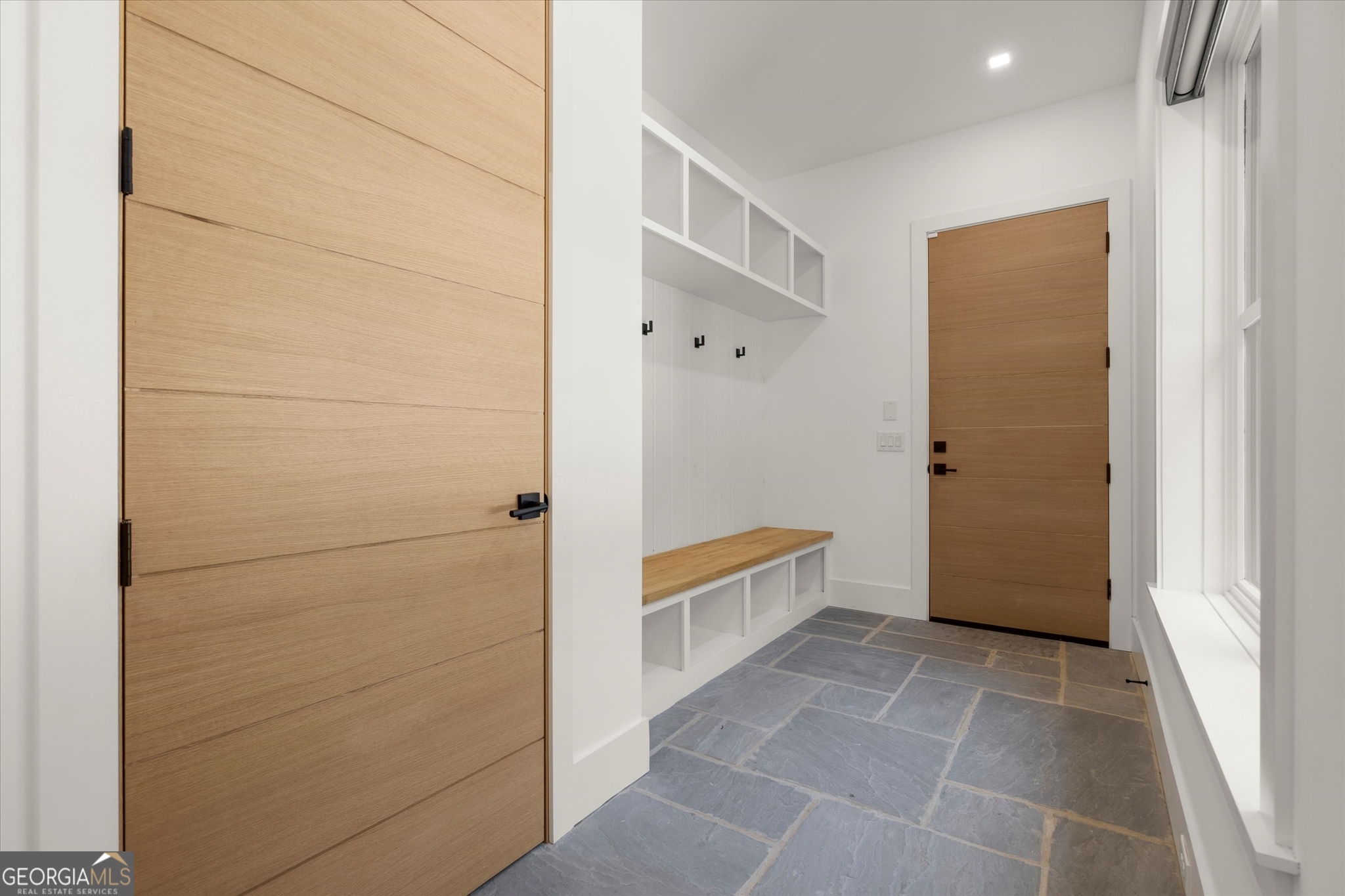 Tiger, Georgia 30576, United States, 5 Bedrooms Bedrooms, ,6 BathroomsBathrooms,Residential,Active,223158