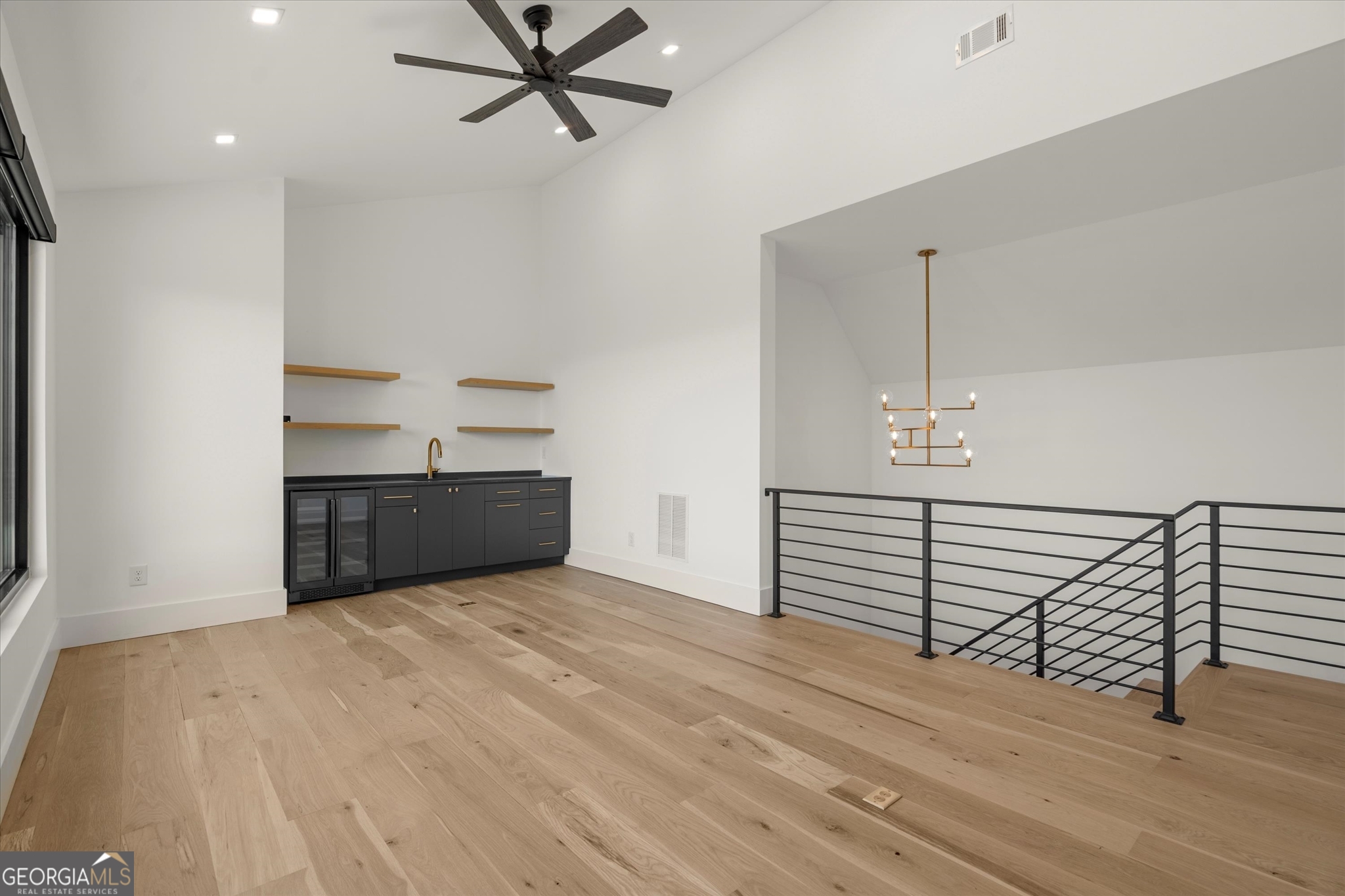 Tiger, Georgia 30576, United States, 5 Bedrooms Bedrooms, ,6 BathroomsBathrooms,Residential,Active,223158