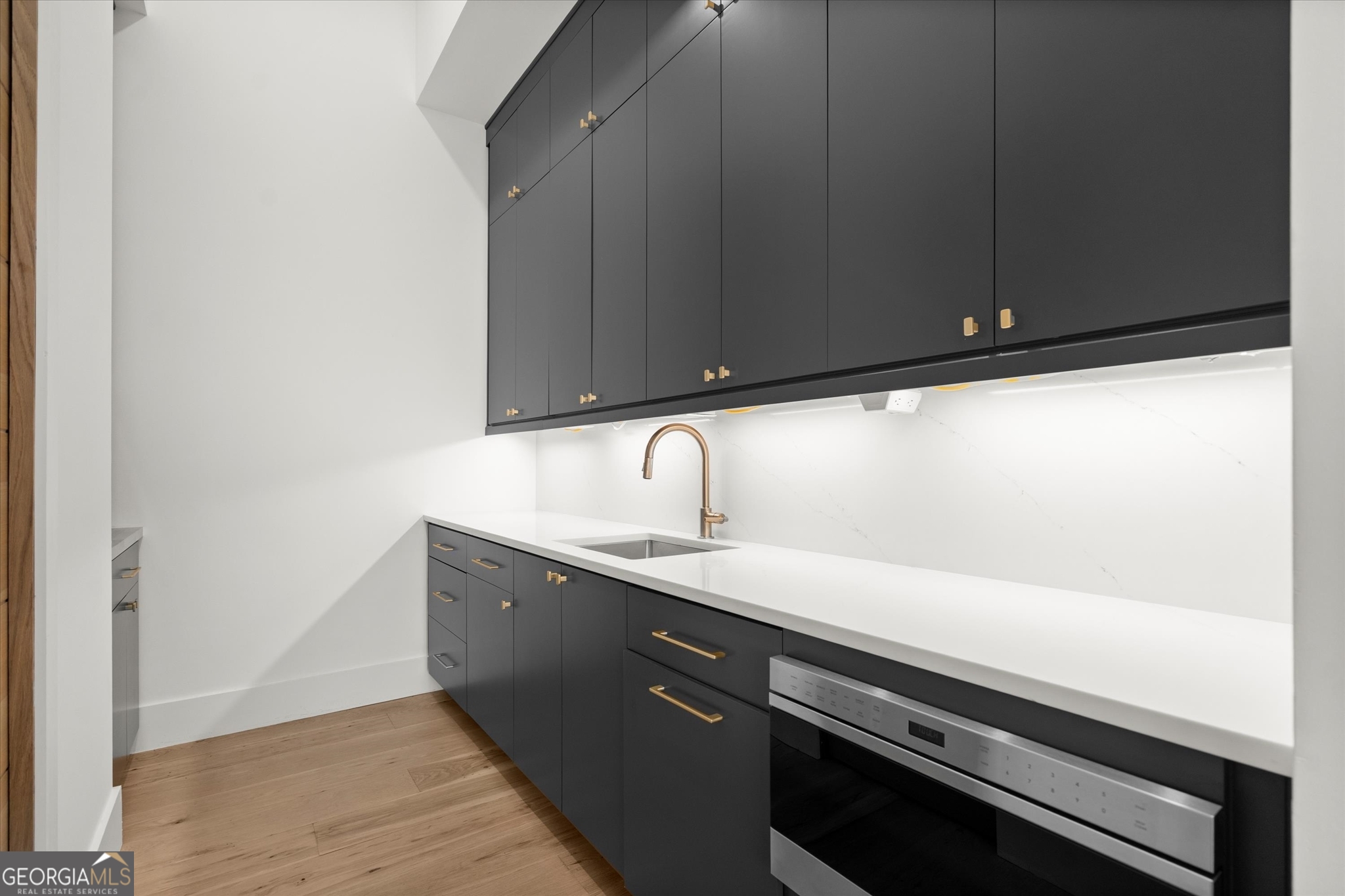 Tiger, Georgia 30576, United States, 5 Bedrooms Bedrooms, ,6 BathroomsBathrooms,Residential,Active,223158