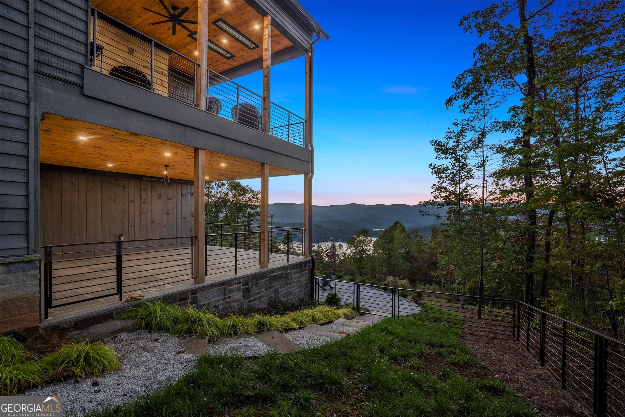 1572 Parker Hollifield RD