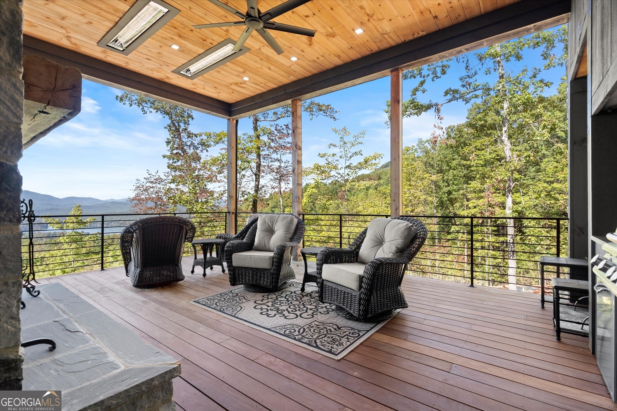 Tiger, Georgia 30576, United States, 5 Bedrooms Bedrooms, ,6 BathroomsBathrooms,Residential,Active,223158