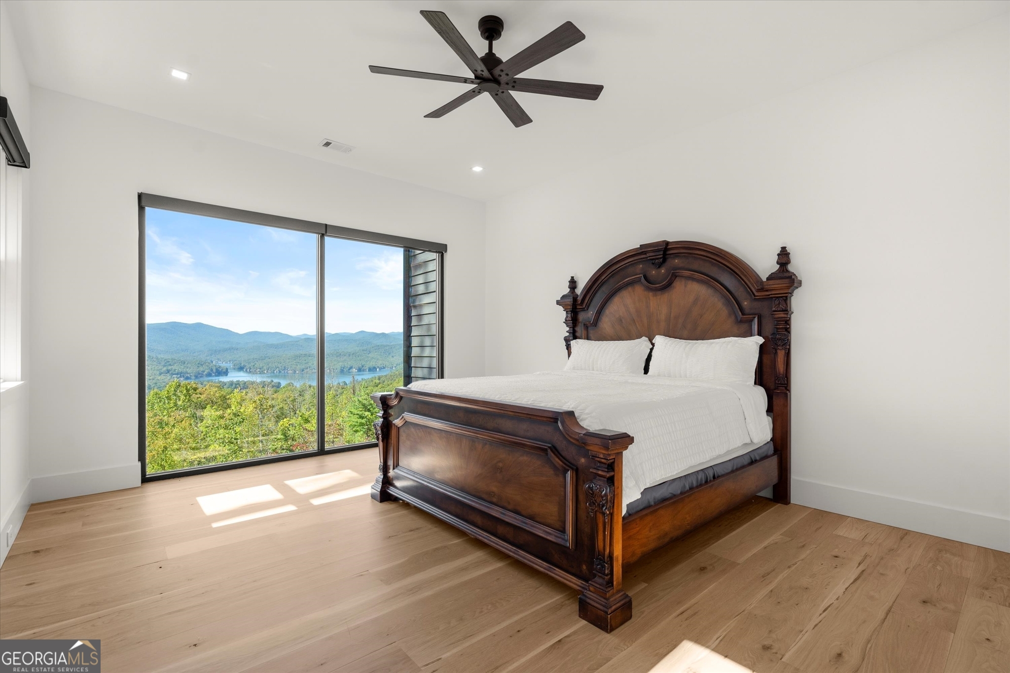 Tiger, Georgia 30576, United States, 5 Bedrooms Bedrooms, ,6 BathroomsBathrooms,Residential,Active,223158