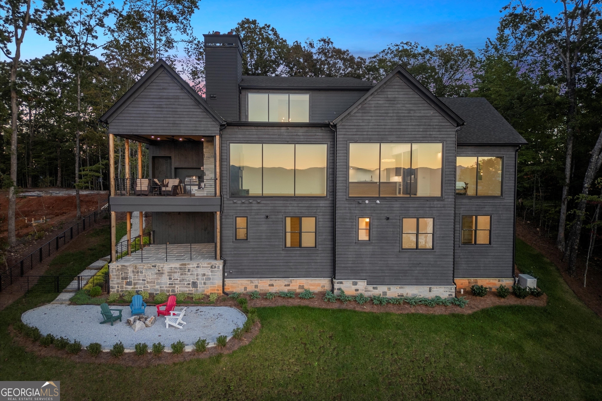 Tiger, Georgia 30576, United States, 5 Bedrooms Bedrooms, ,6 BathroomsBathrooms,Residential,Active,223158