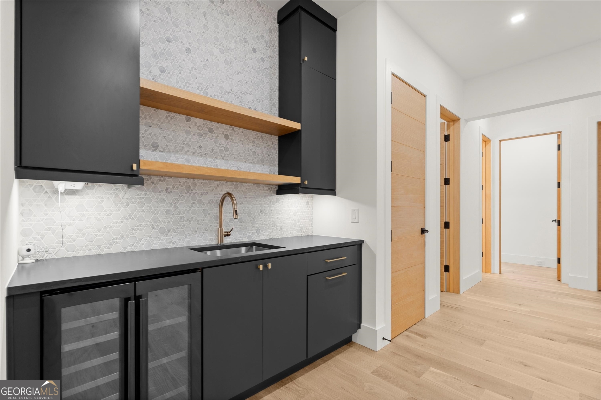 Tiger, Georgia 30576, United States, 5 Bedrooms Bedrooms, ,6 BathroomsBathrooms,Residential,Active,223158