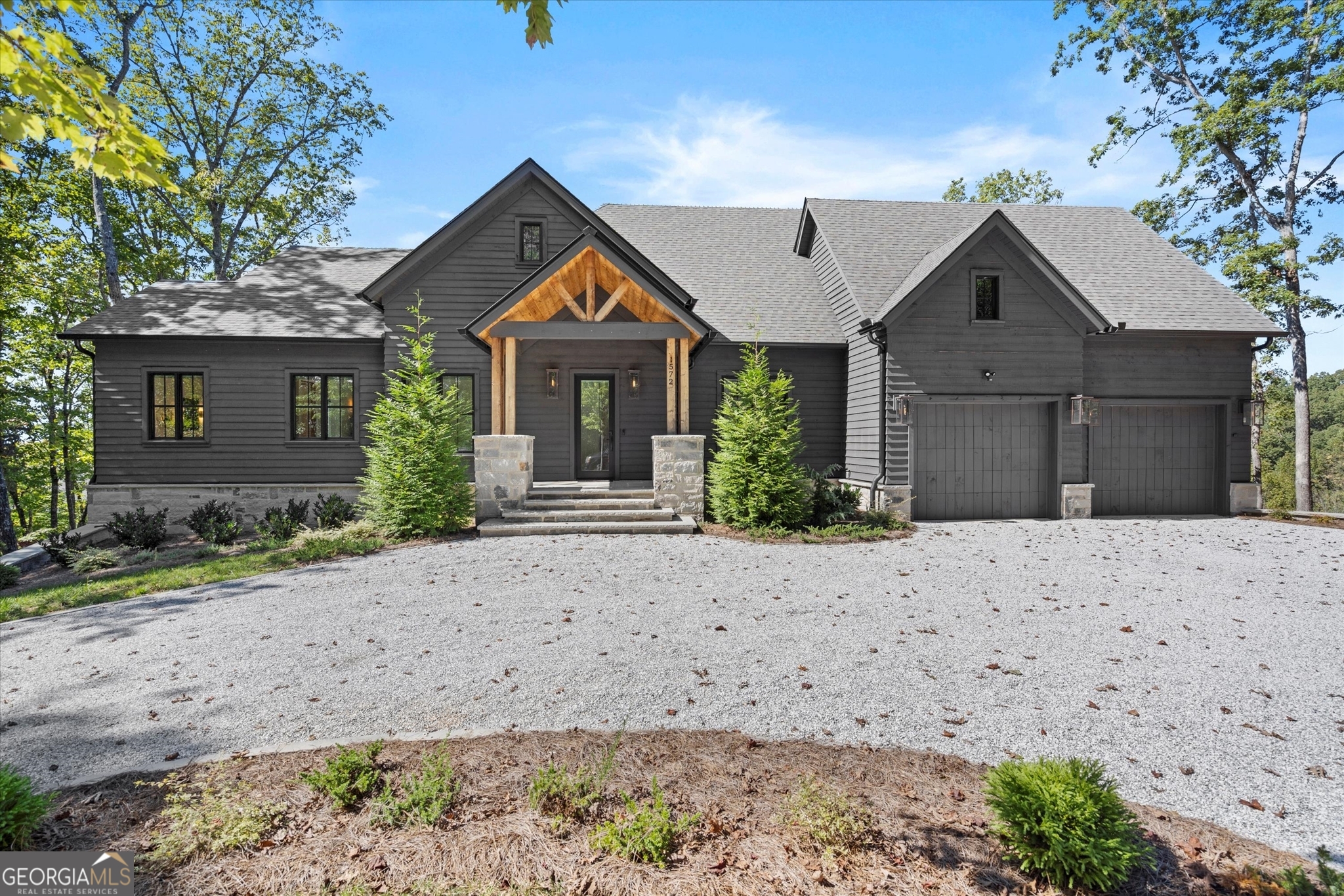 Tiger, Georgia 30576, United States, 5 Bedrooms Bedrooms, ,6 BathroomsBathrooms,Residential,Active,223158