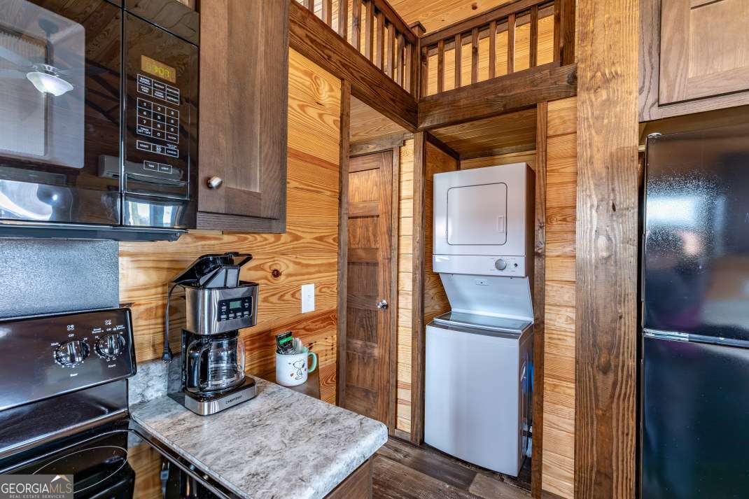 449 Mountain Creek RD