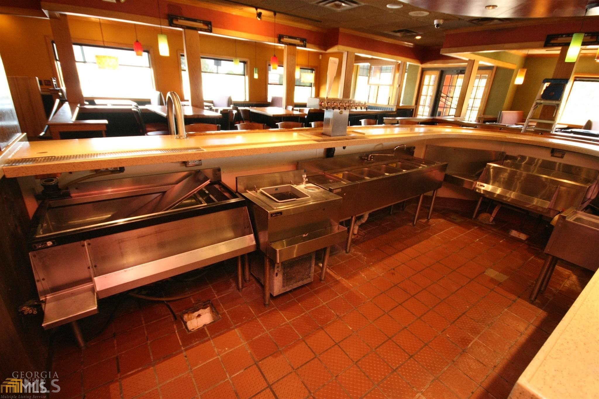 Applebees(Dark) - Commercial Sale