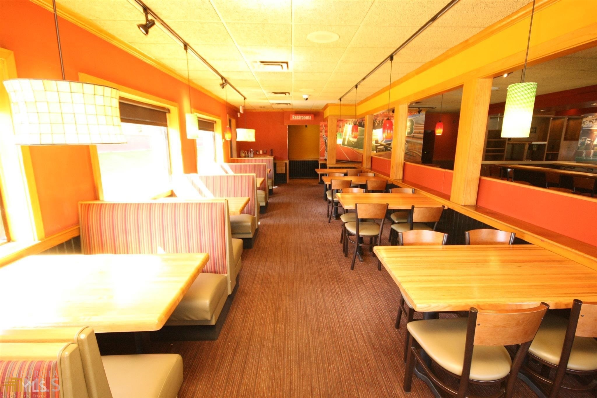 Applebees(Dark) - Commercial Sale
