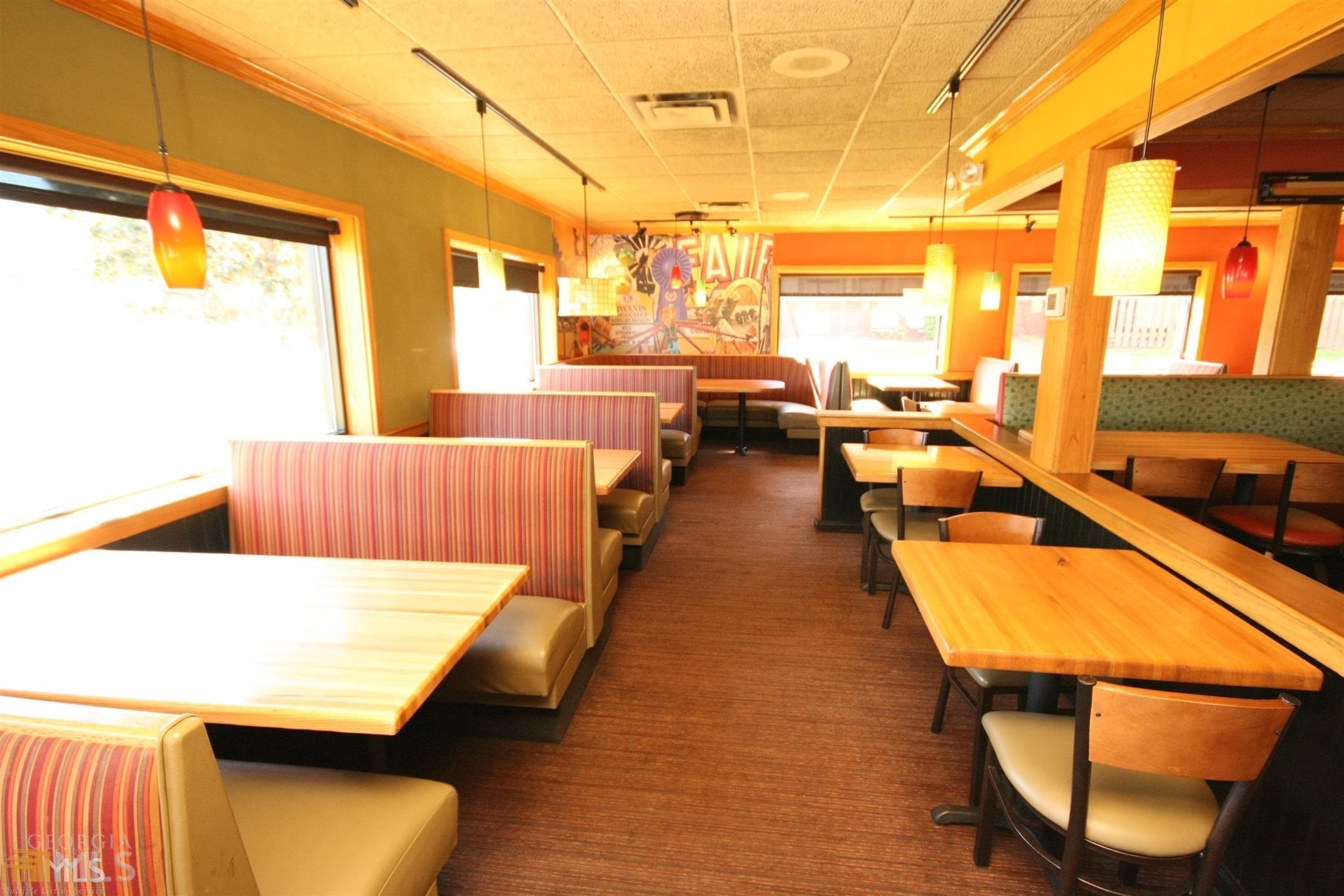 Applebees(Dark) - Commercial Sale