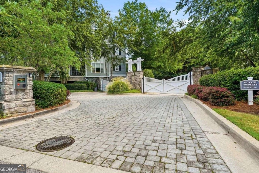 Photo of 4100 Paces Walk SE #1102, Atlanta, GA 30339 (MLS # 10809759)