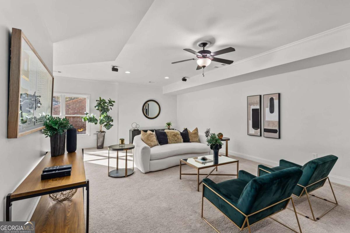 The Summit at Piedmont - Residential