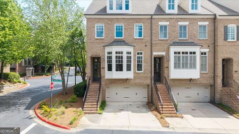 Photo of 552 Sarabrook Place, Atlanta, GA 30342 (MLS # 10755254)