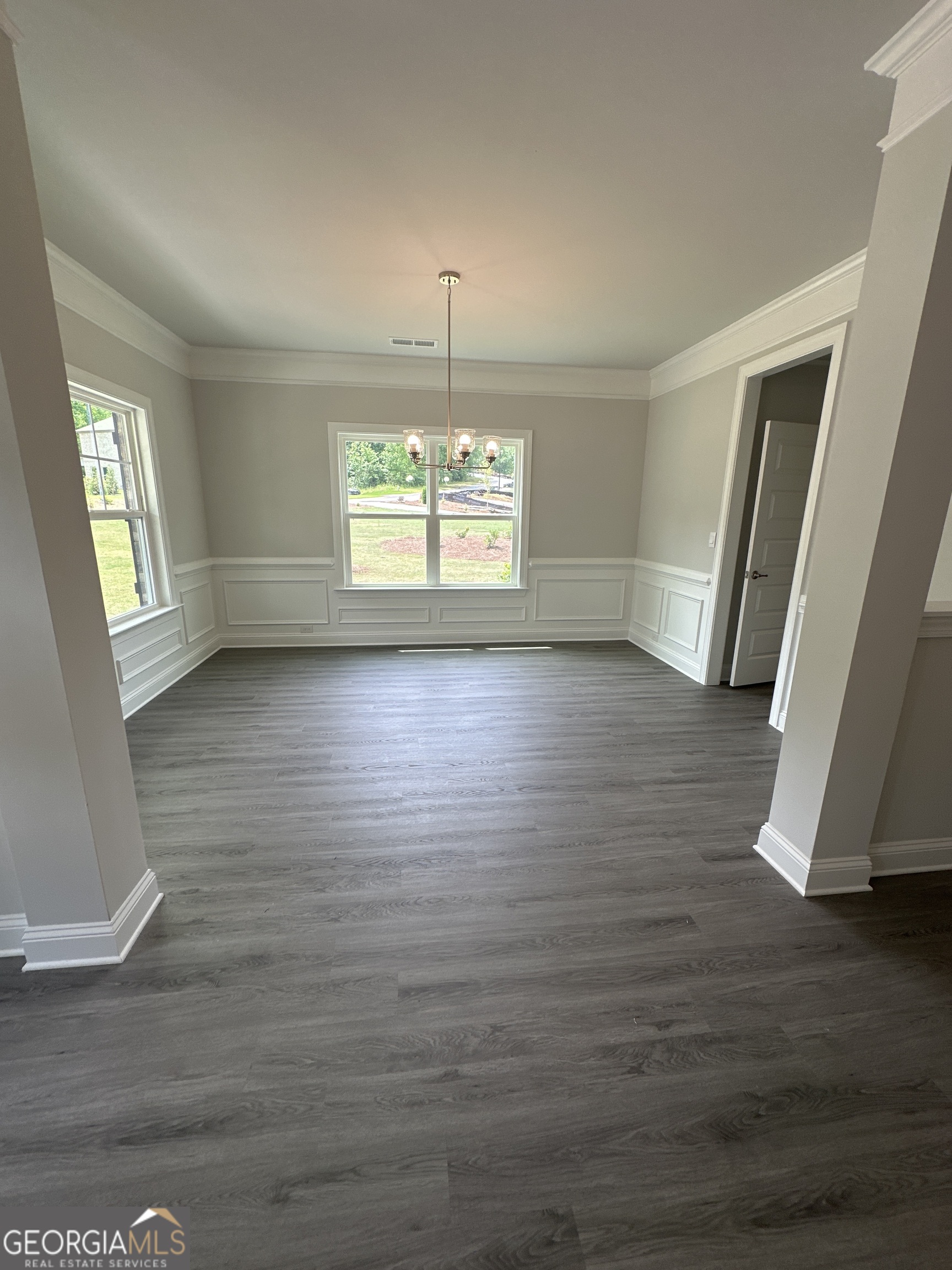 5000 Fairview CIR