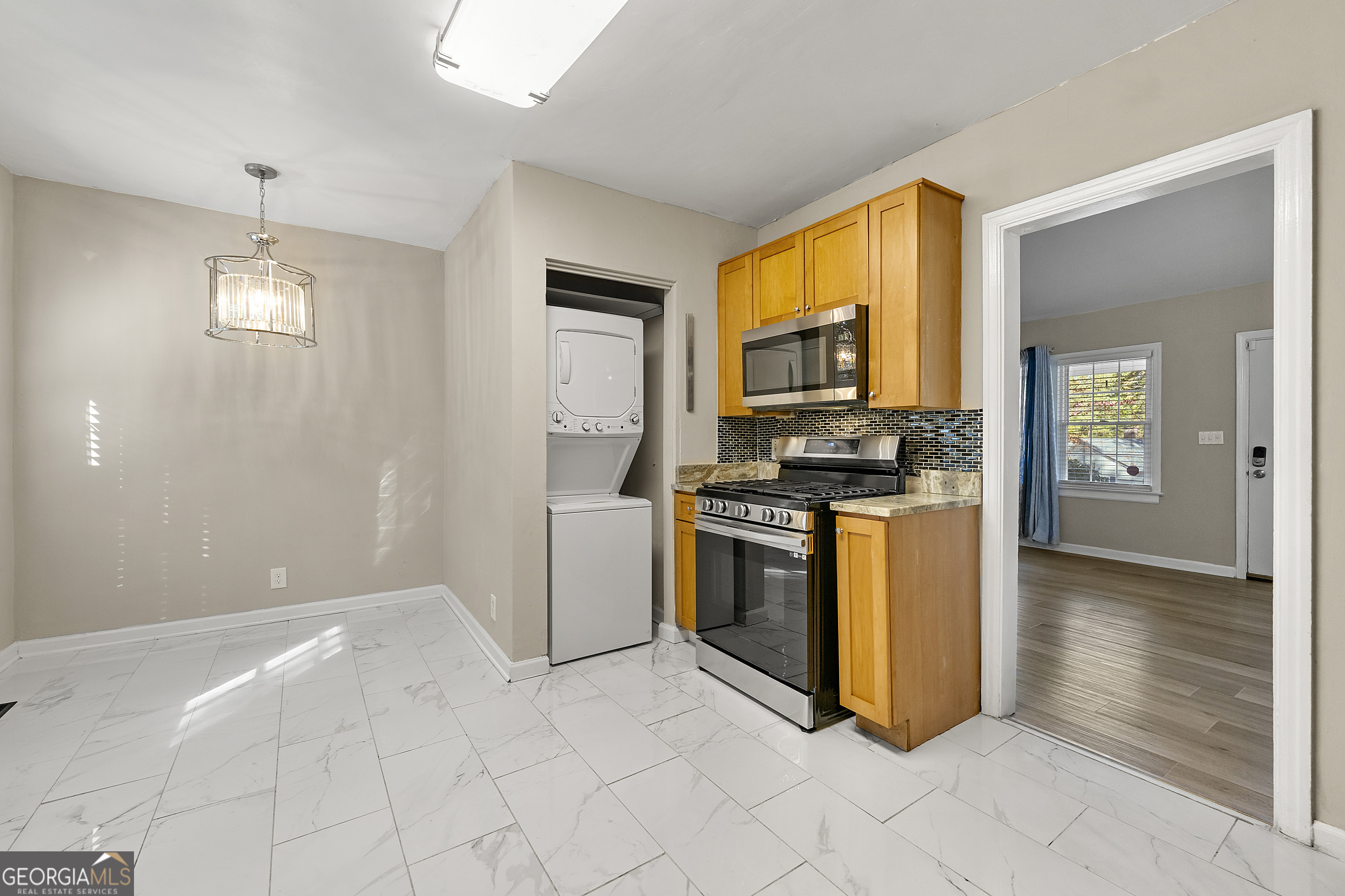 East Point, Georgia 30344, United States, 3 Bedrooms Bedrooms, ,1 BathroomBathrooms,Residential,Active,31714