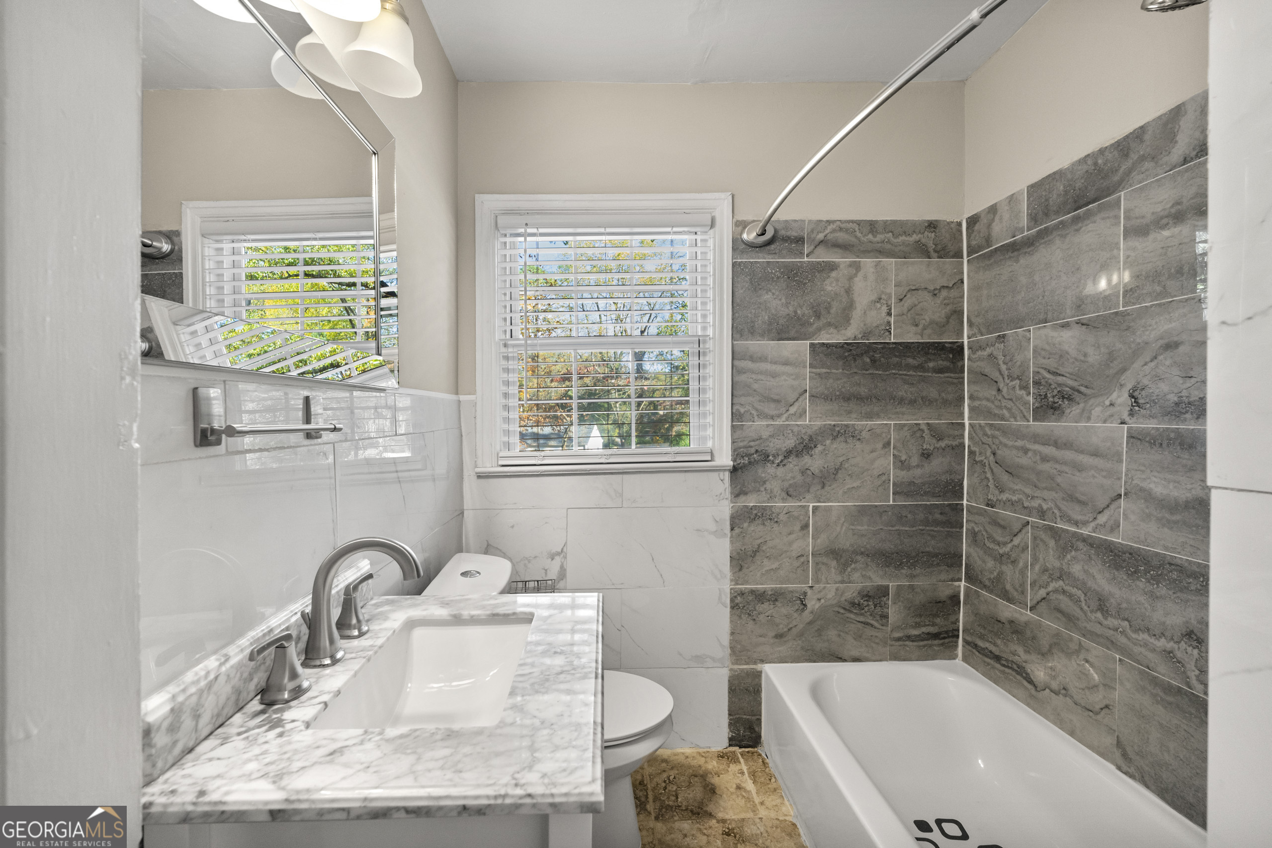 East Point, Georgia 30344, United States, 3 Bedrooms Bedrooms, ,1 BathroomBathrooms,Residential,Active,31714