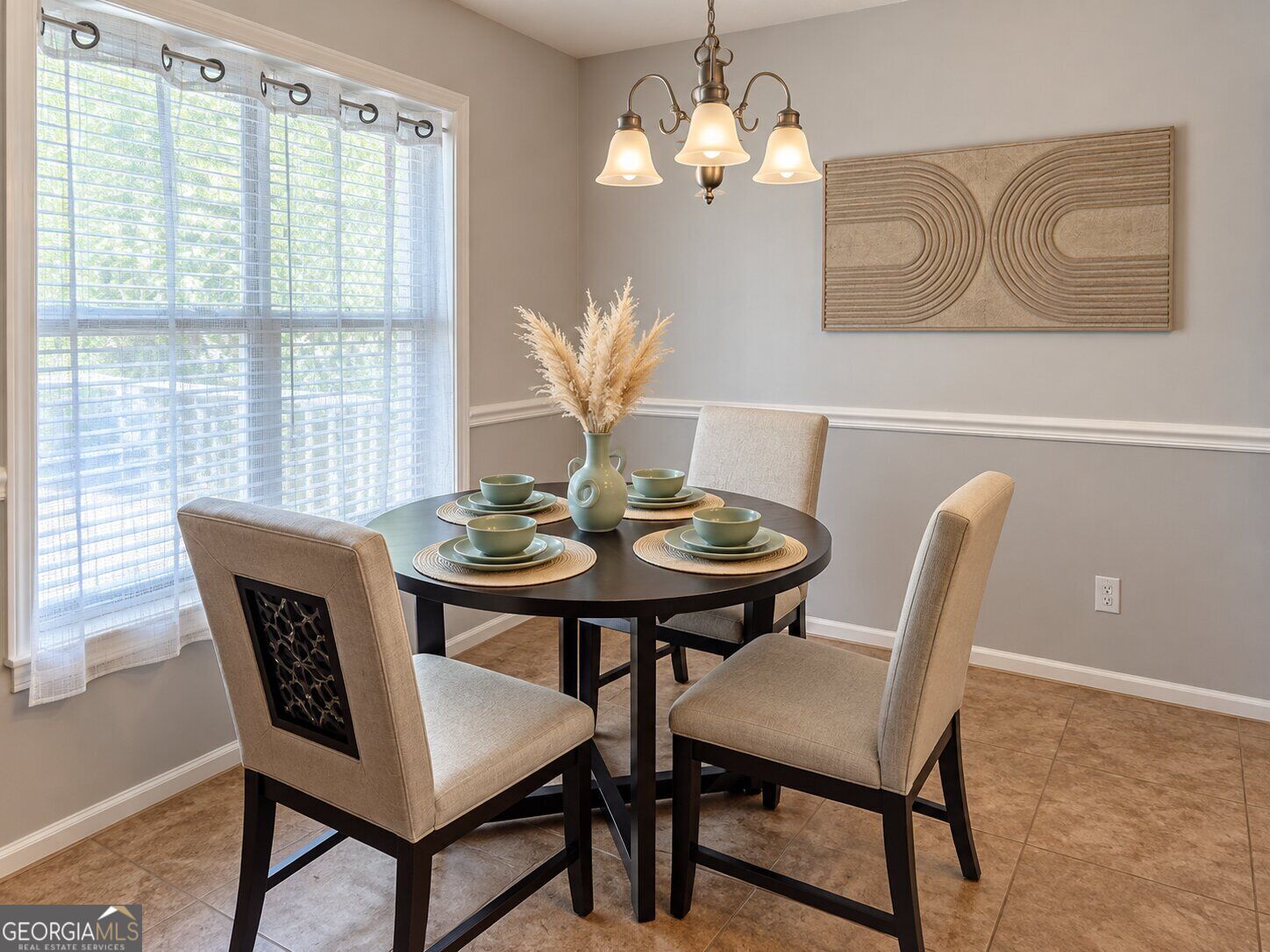 180 Oakwood CIR