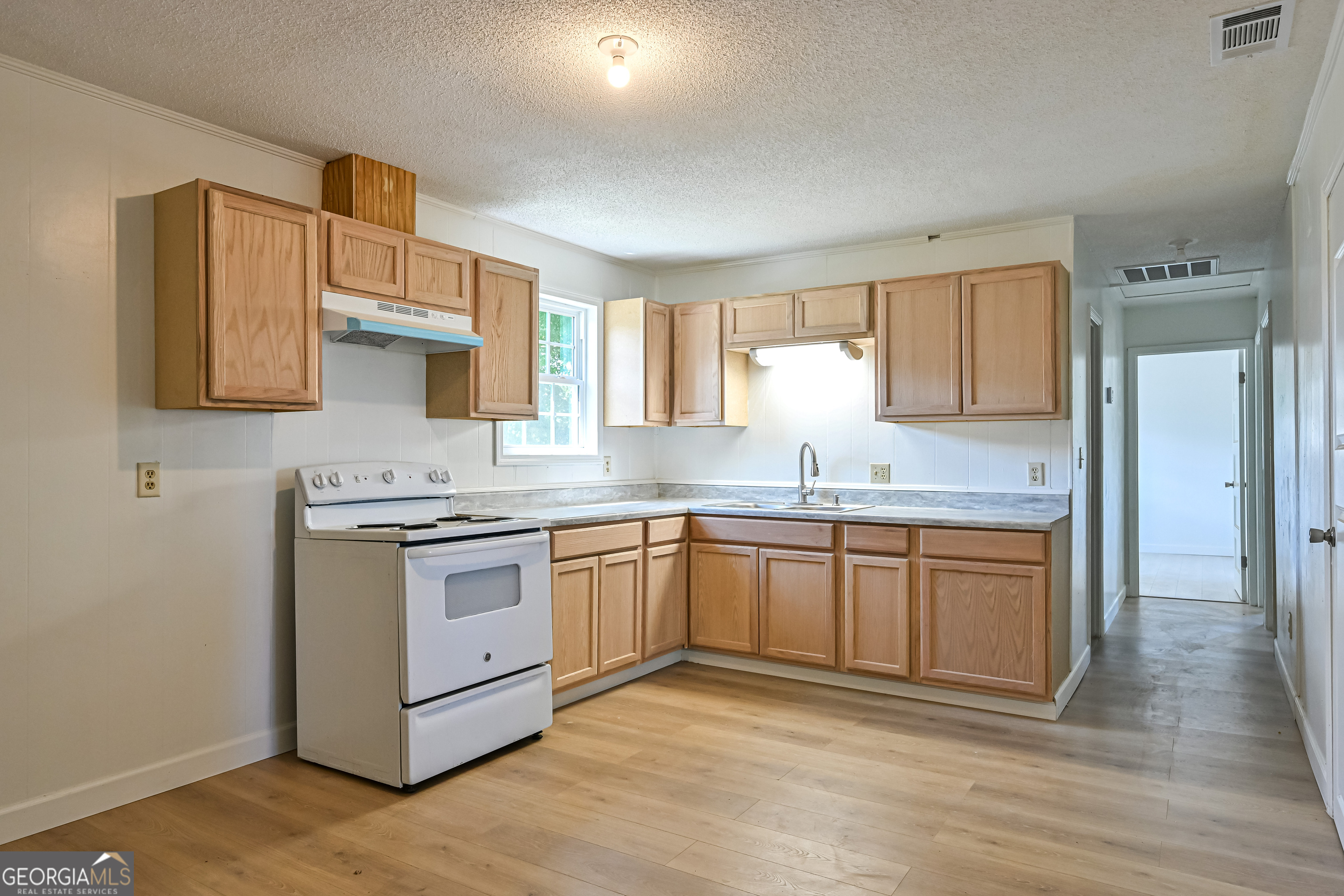 2307 Evergreen DR