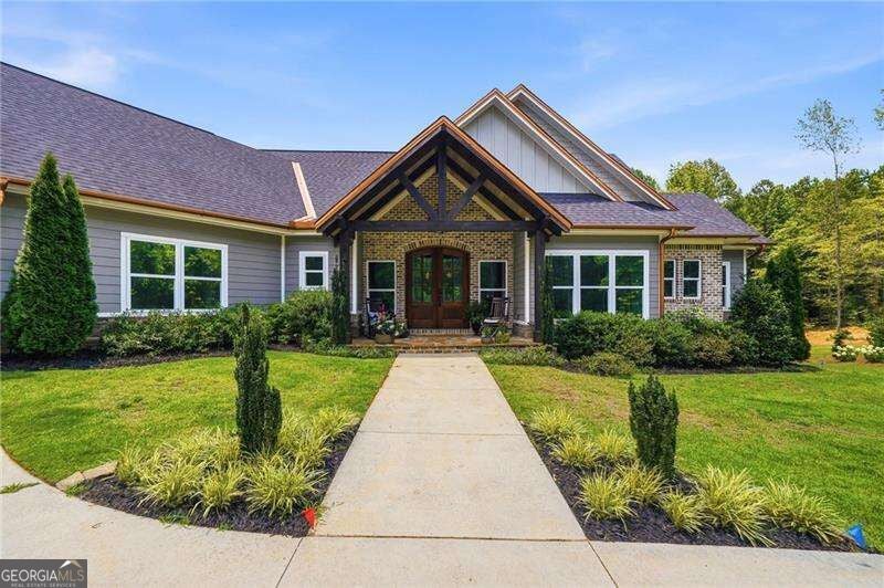 24 Simpson RD
