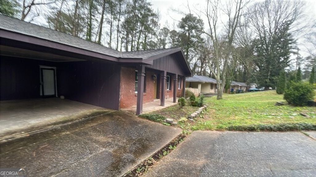 Photo of 2314 Omaha Road SW, Atlanta, GA 30331 (MLS # 10721957)