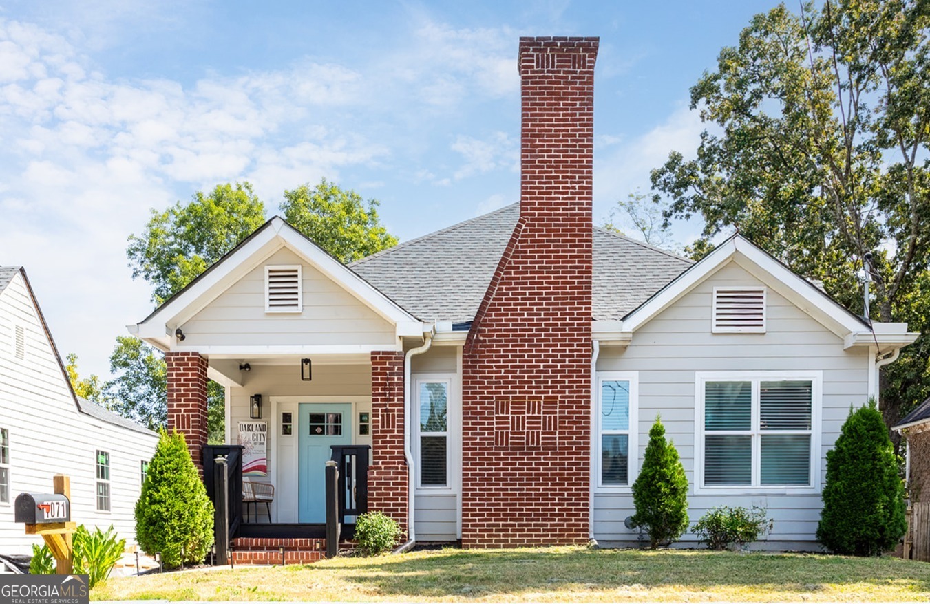 1071 WHITE OAK AVE