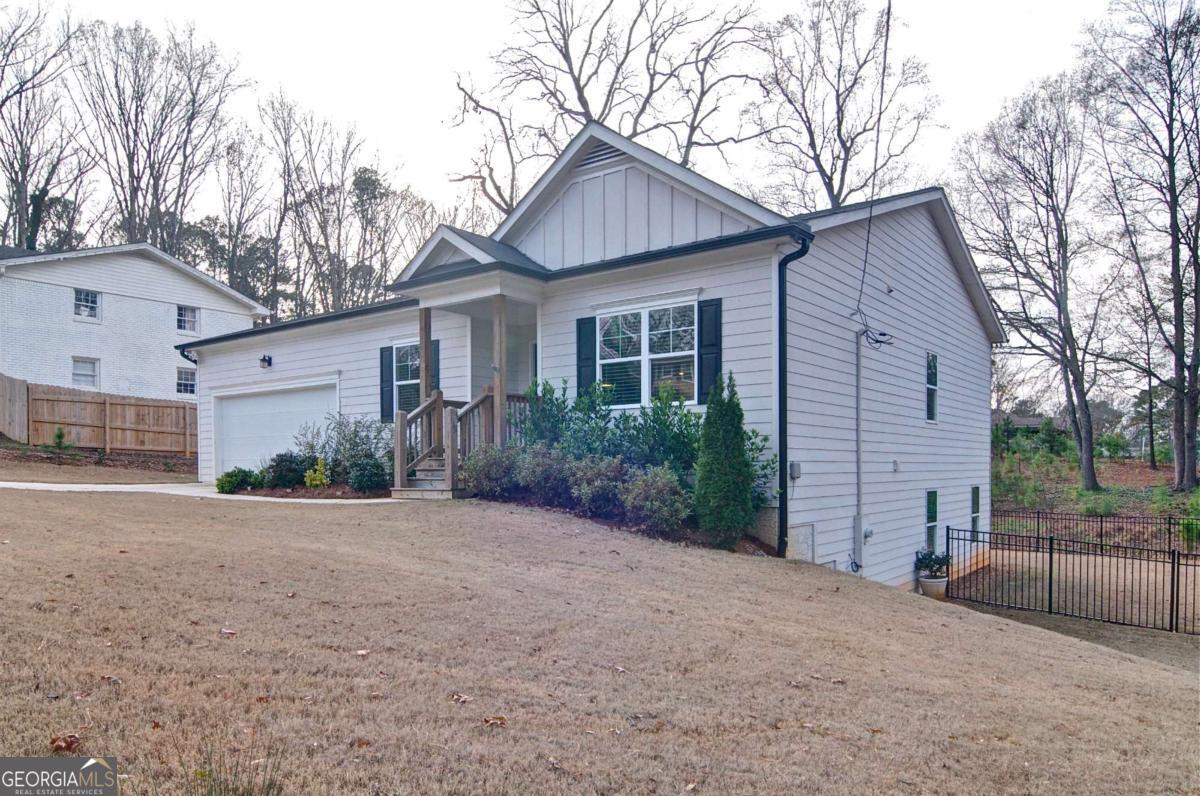 4630 SW Hemlock DR SW