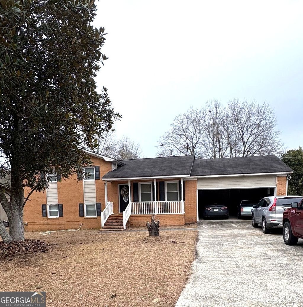 Photo of 3969 Sylvester Circle W, Macon, GA 31217 (MLS # 10734779)