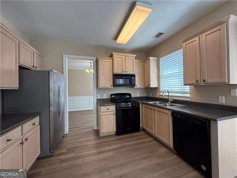 2728 Sandalwood CIR