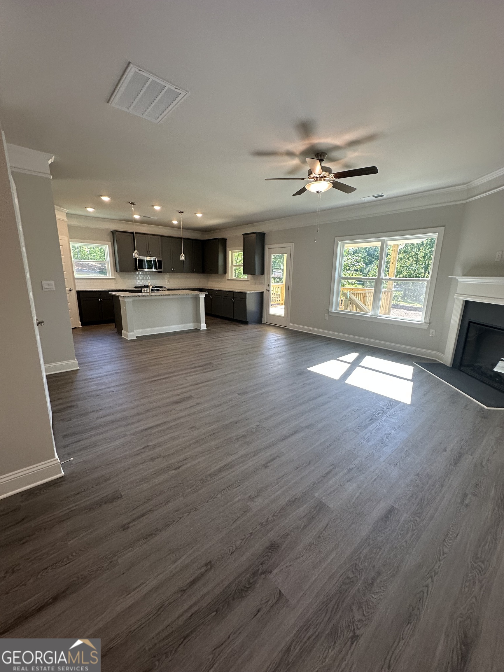 3030 Fairway DR