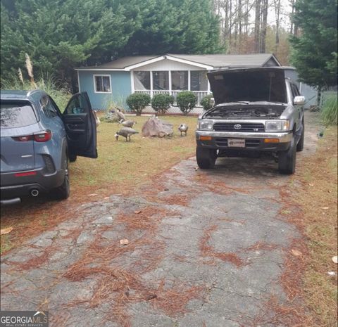 1371 Teamon RD Griffin GA 30223