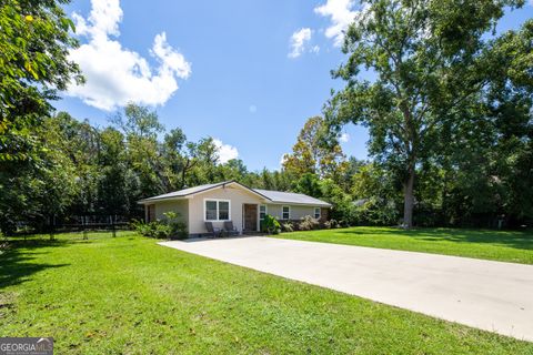 A home in Blackshear