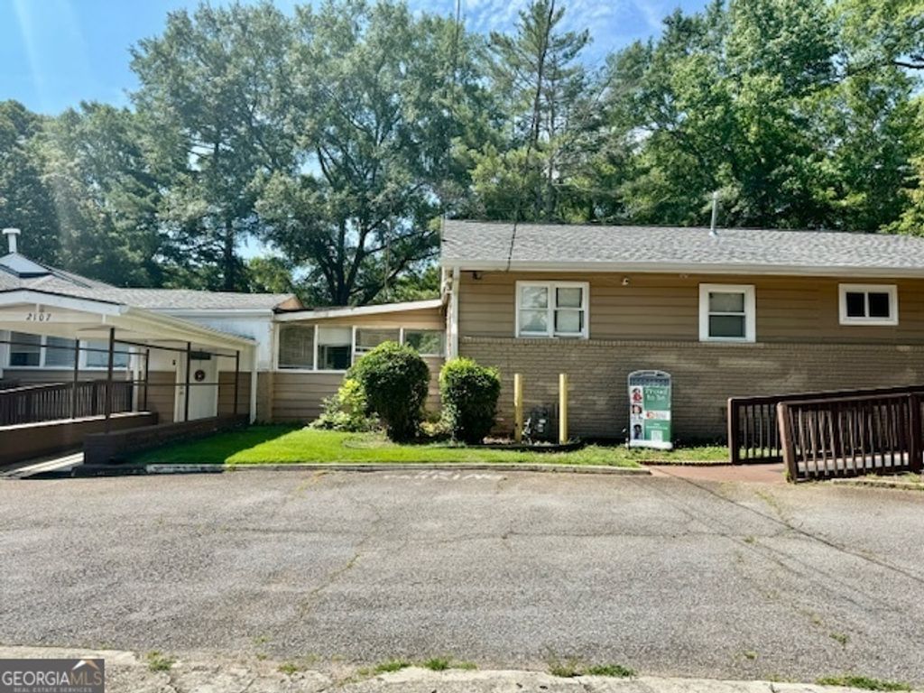 Photo of 2107 Mcafee Road, Decatur, GA 30032 (MLS # 10667346)