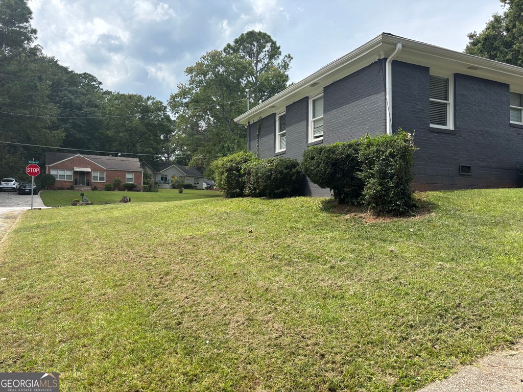 Photo of 1622 Venice Drive SE, Atlanta, GA 30317 (MLS # 10727104)