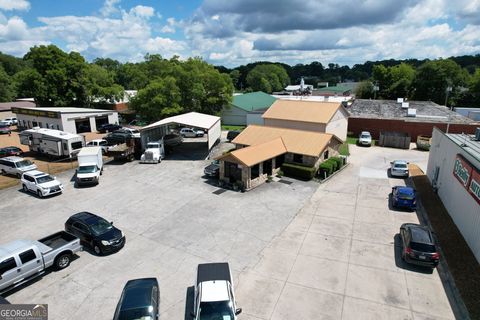 608 N Glenwood Dalton GA 30721