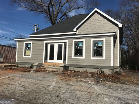 1419 Cleveland East Point GA 30344