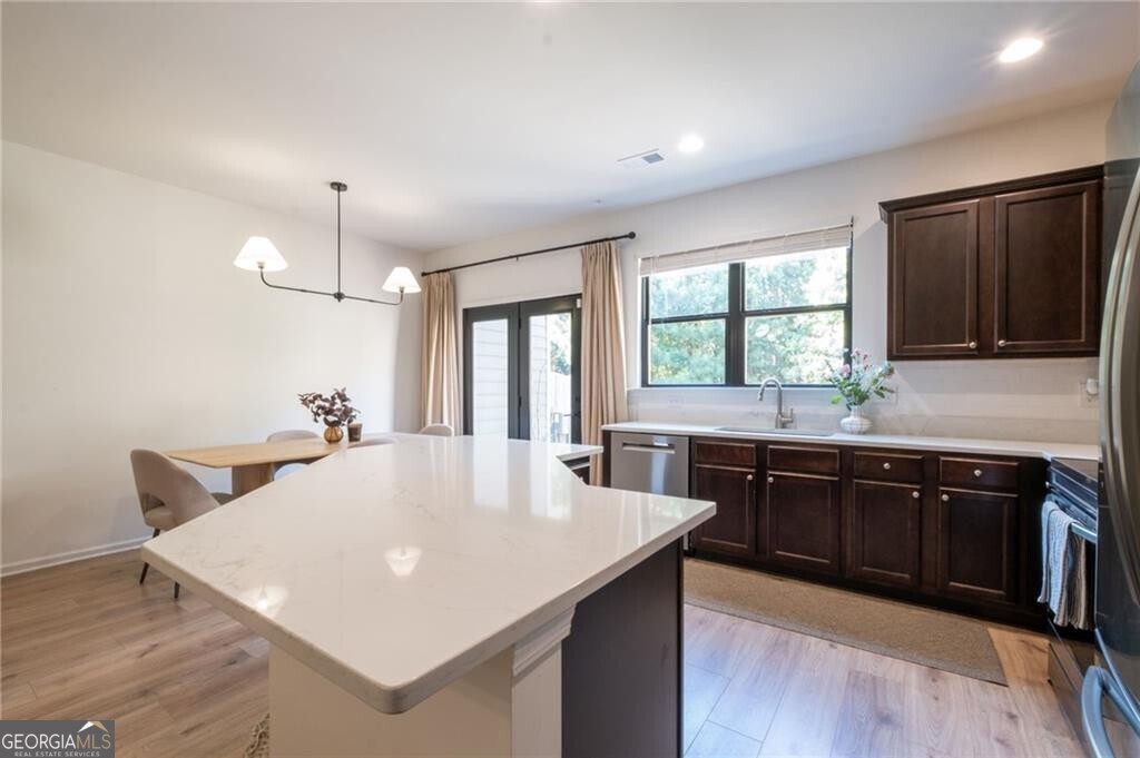 3950 Cyrus Crest CIR NW