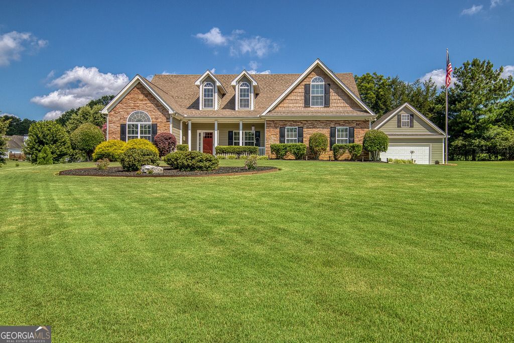 Photo of 118 Willow Bend Cir, Senoia, GA 30276 (MLS # 10801582)