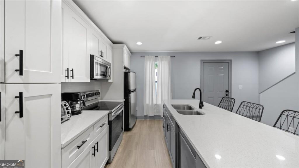 Doraville, Georgia 30340, United States, 2 Bedrooms Bedrooms, ,3 BathroomsBathrooms,Residential,Pending,119147