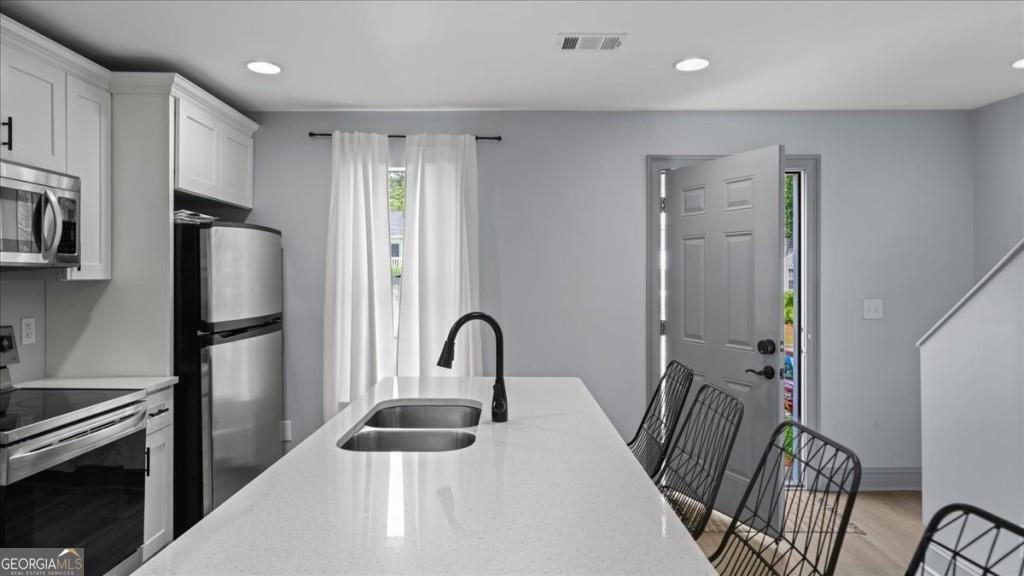 Doraville, Georgia 30340, United States, 2 Bedrooms Bedrooms, ,3 BathroomsBathrooms,Residential,Pending,119147