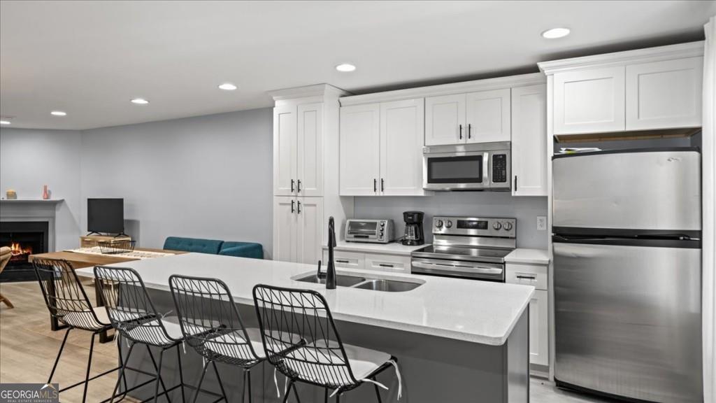 Doraville, Georgia 30340, United States, 2 Bedrooms Bedrooms, ,3 BathroomsBathrooms,Residential,Pending,119147