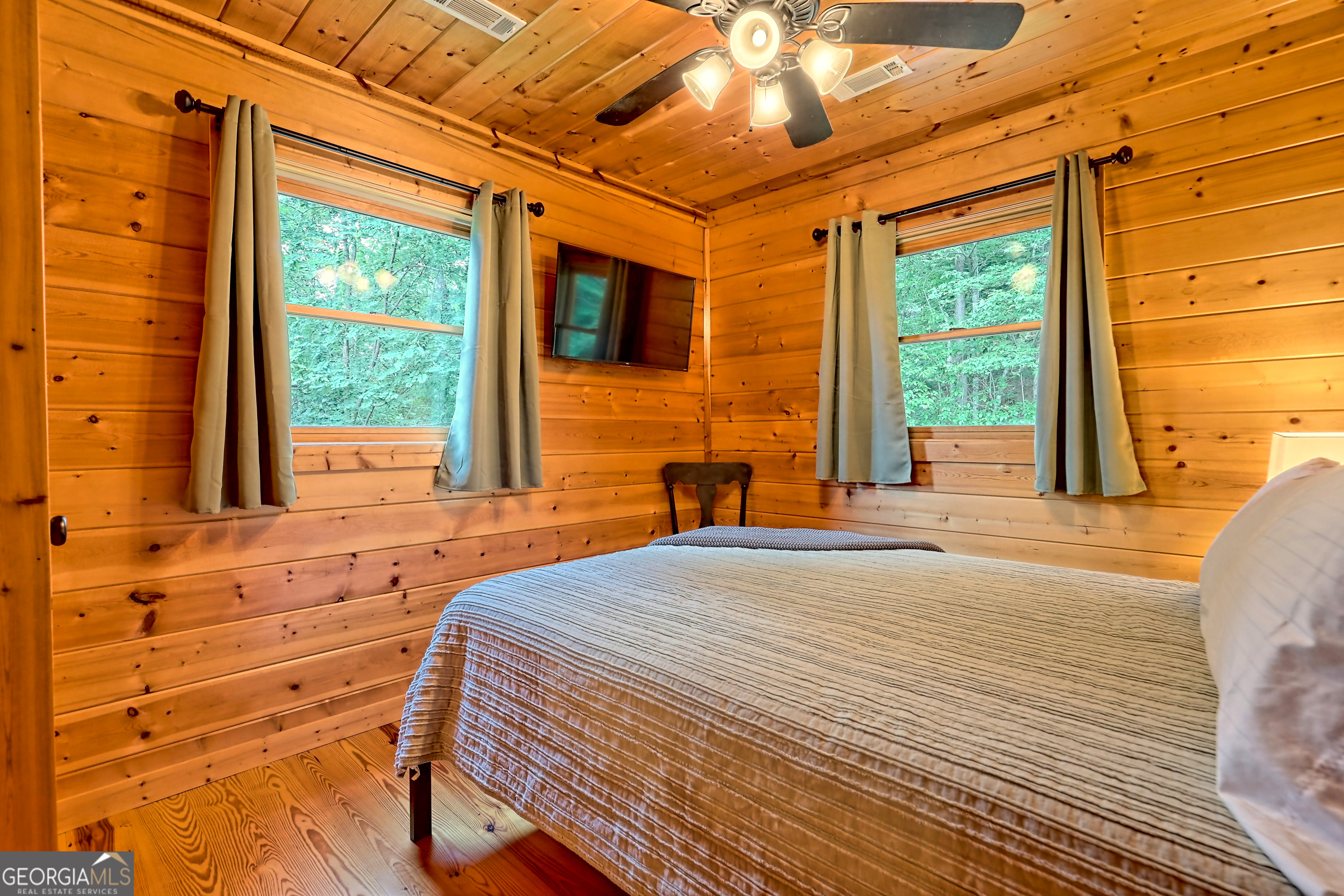 Clayton, Georgia 30525, United States, 3 Bedrooms Bedrooms, ,3 BathroomsBathrooms,Residential,Active,16095