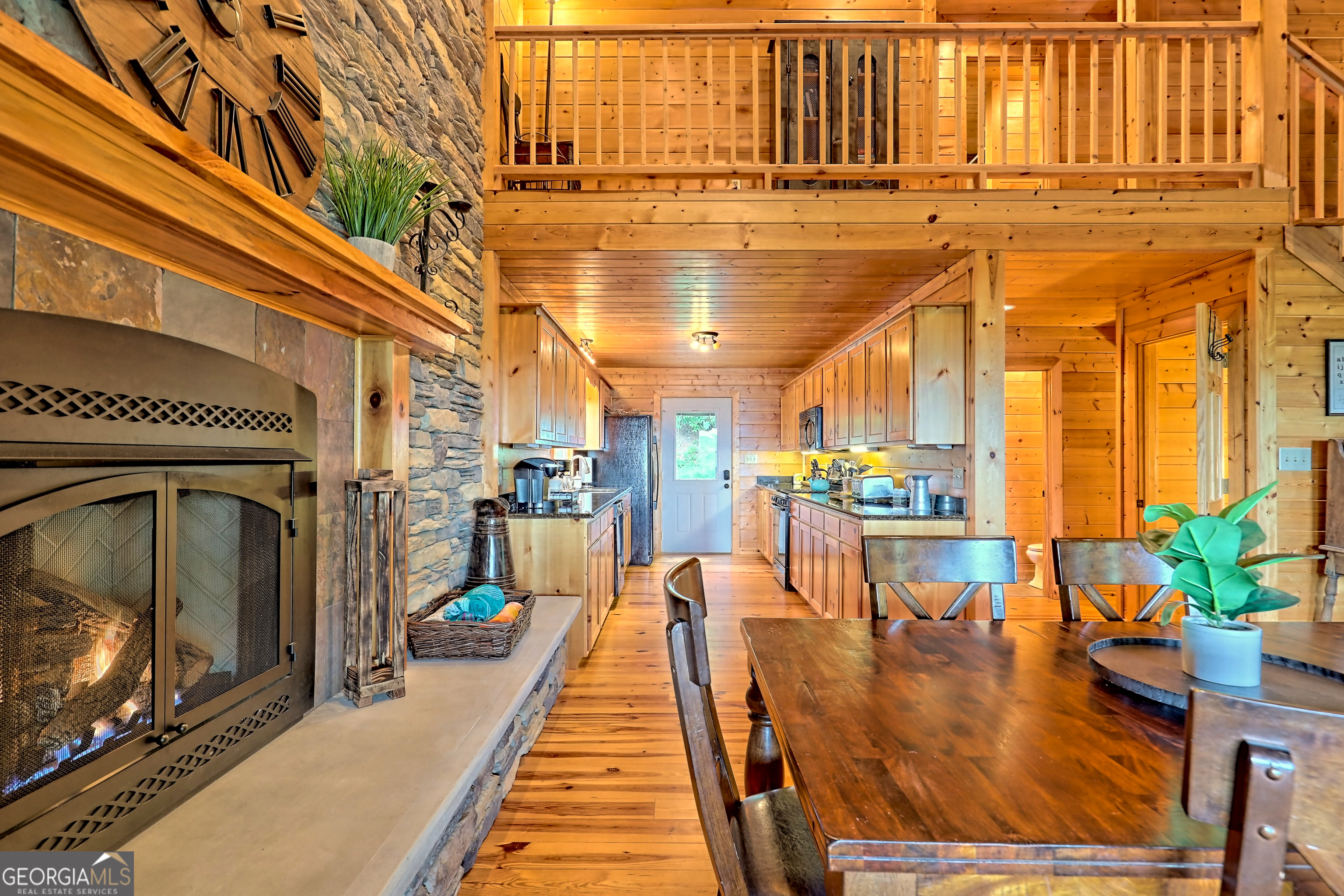 Clayton, Georgia 30525, United States, 3 Bedrooms Bedrooms, ,3 BathroomsBathrooms,Residential,Active,16095