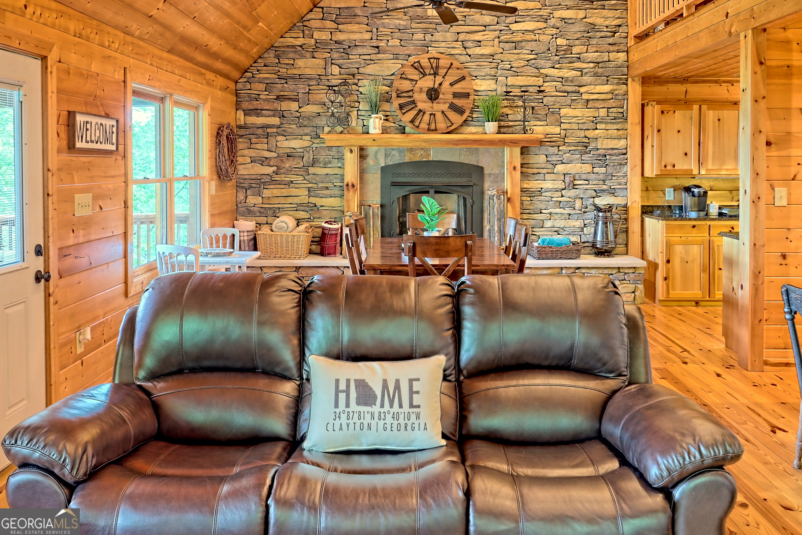 Clayton, Georgia 30525, United States, 3 Bedrooms Bedrooms, ,3 BathroomsBathrooms,Residential,Active,16095