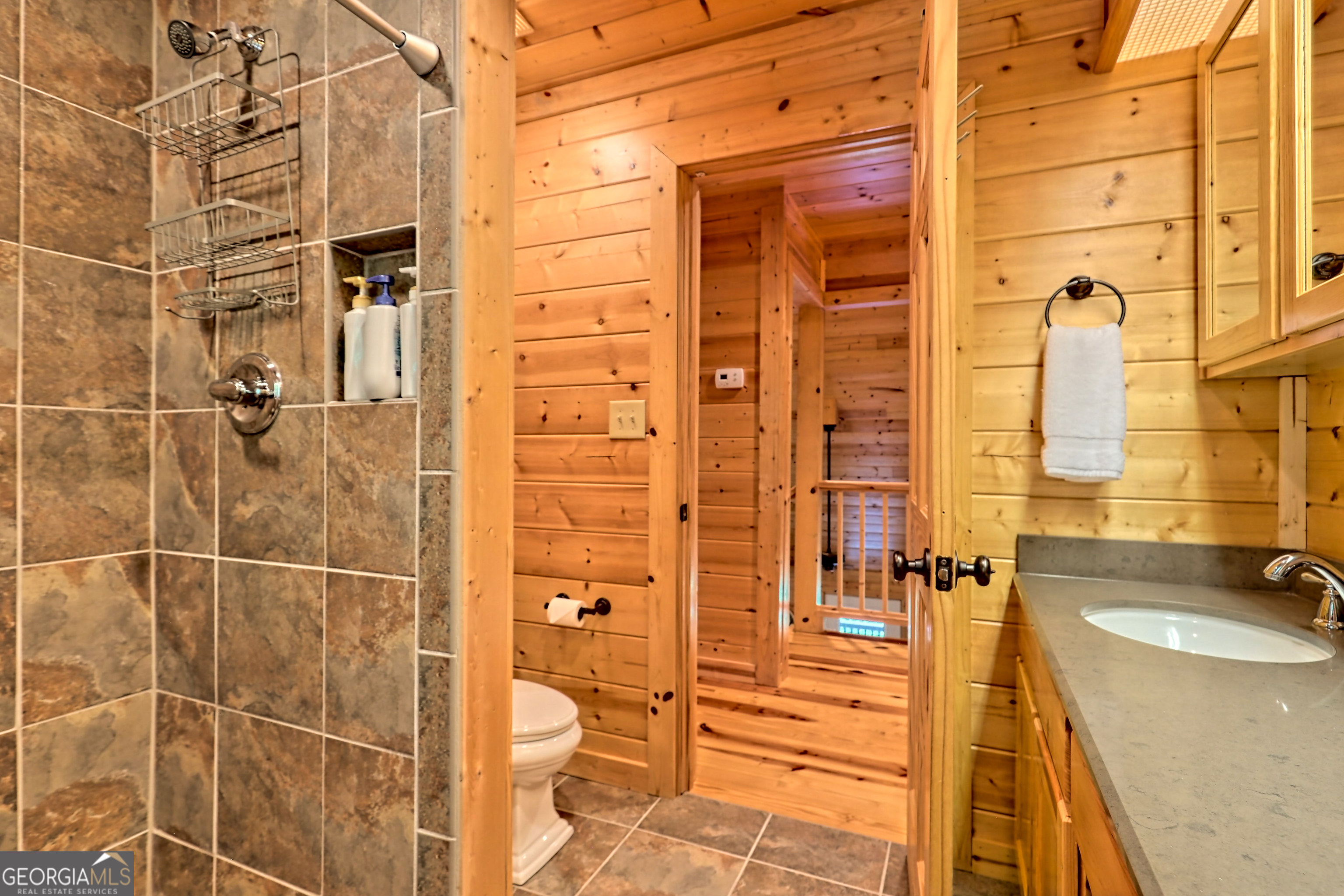 Clayton, Georgia 30525, United States, 3 Bedrooms Bedrooms, ,3 BathroomsBathrooms,Residential,Active,16095