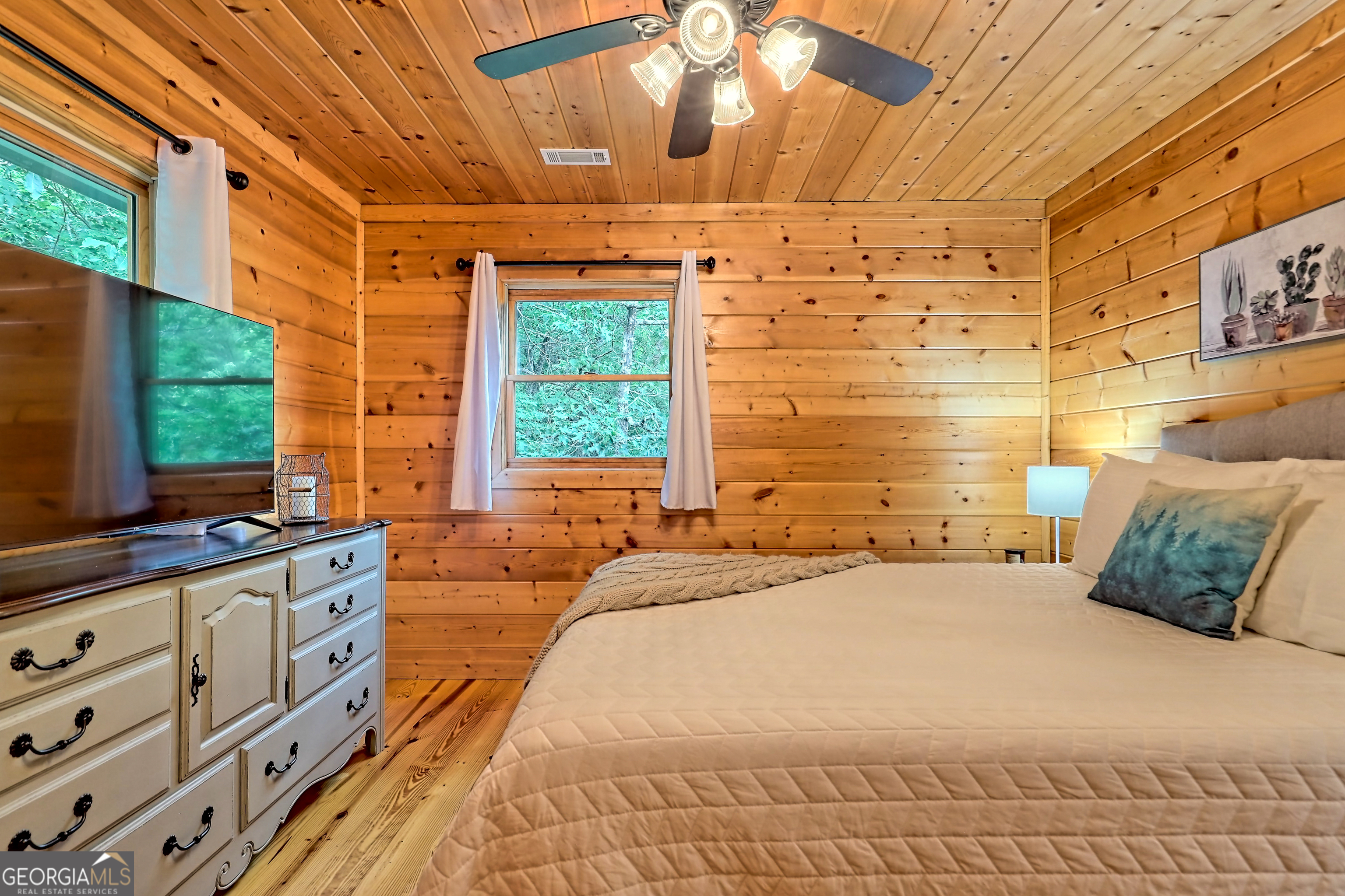 Clayton, Georgia 30525, United States, 3 Bedrooms Bedrooms, ,3 BathroomsBathrooms,Residential,Active,16095