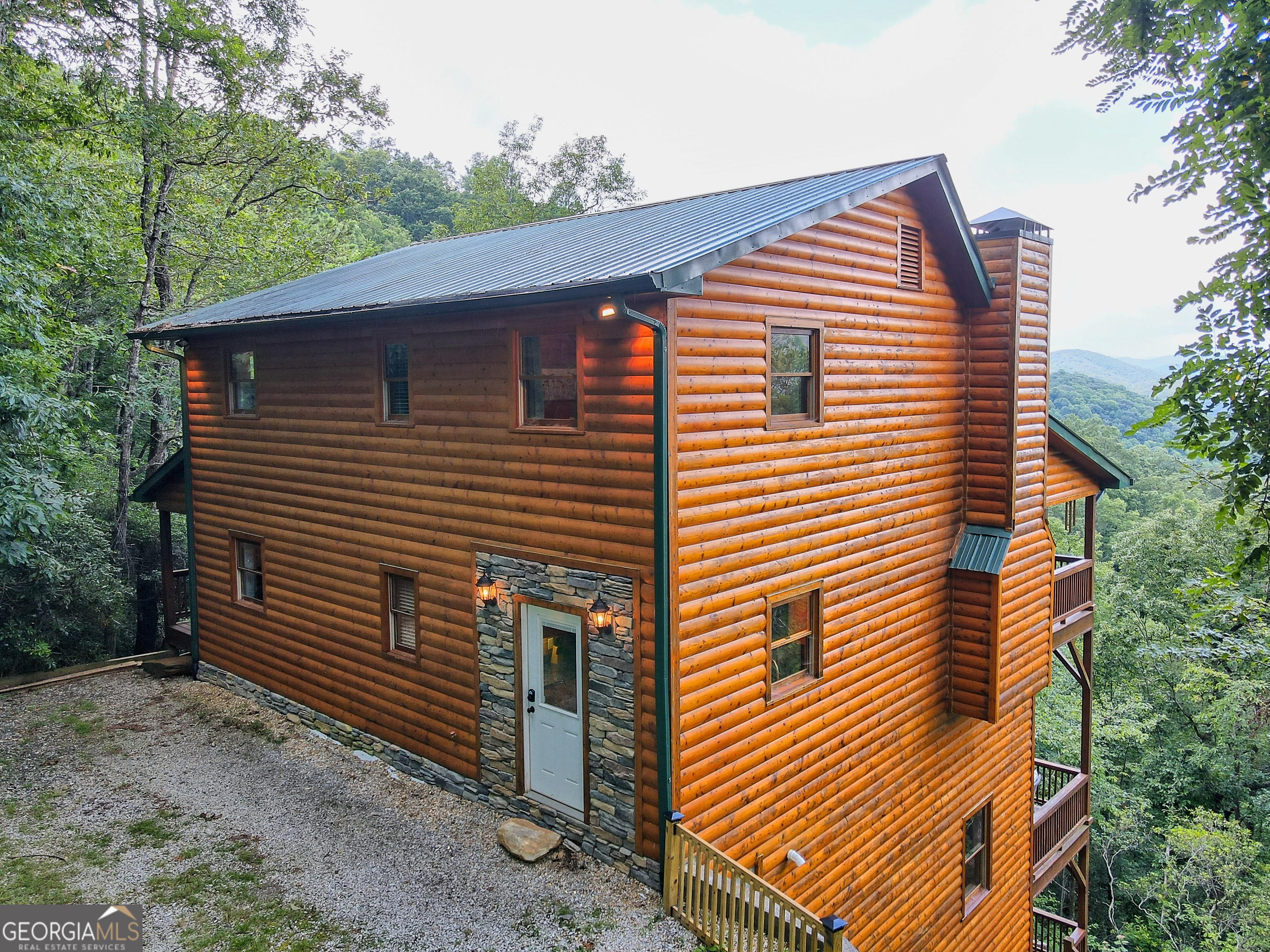 Clayton, Georgia 30525, United States, 3 Bedrooms Bedrooms, ,3 BathroomsBathrooms,Residential,Active,16095