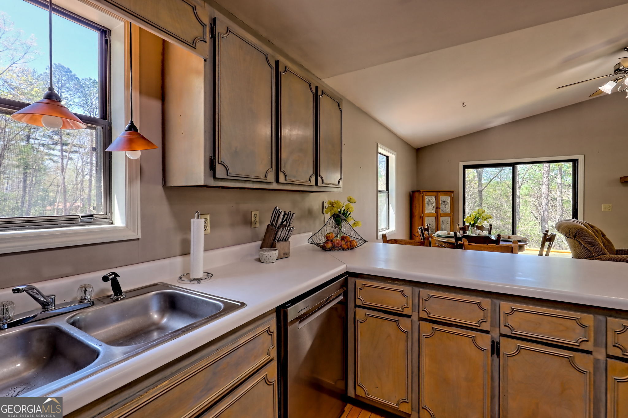 Tiger, Georgia 30576, United States, 3 Bedrooms Bedrooms, ,2 BathroomsBathrooms,Residential,Active,108238