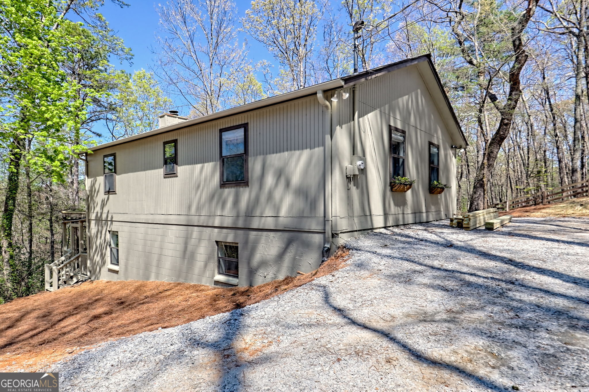 Tiger, Georgia 30576, United States, 3 Bedrooms Bedrooms, ,2 BathroomsBathrooms,Residential,Active,108238