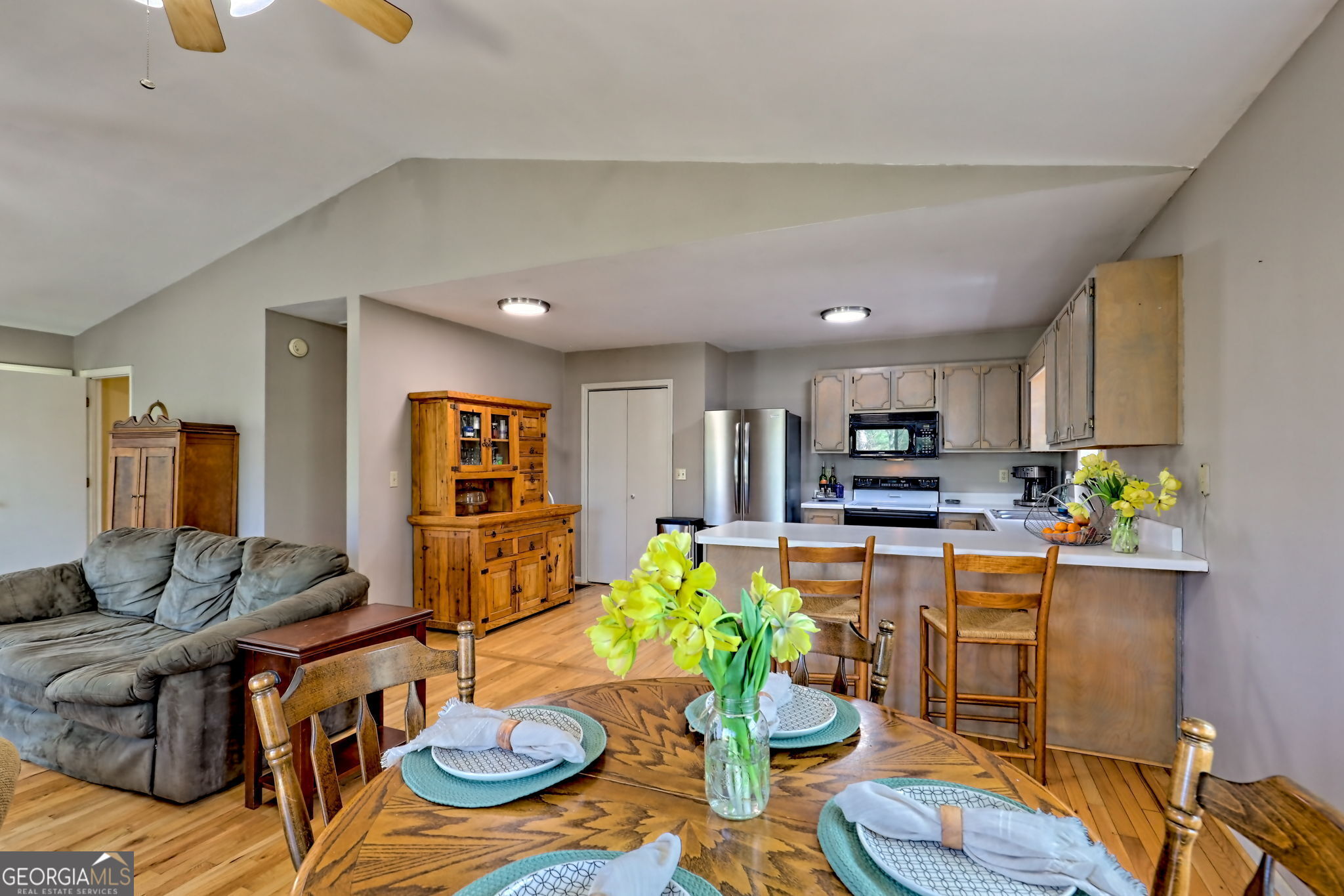 Tiger, Georgia 30576, United States, 3 Bedrooms Bedrooms, ,2 BathroomsBathrooms,Residential,Active,108238