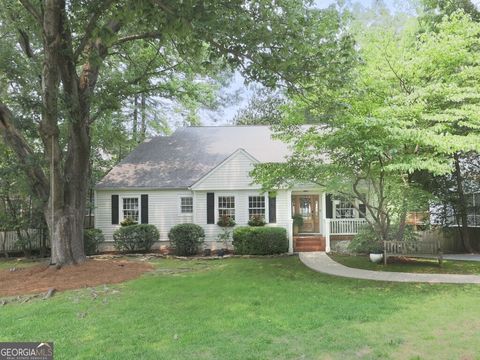646 Darlington CIR NE Atlanta GA 30305