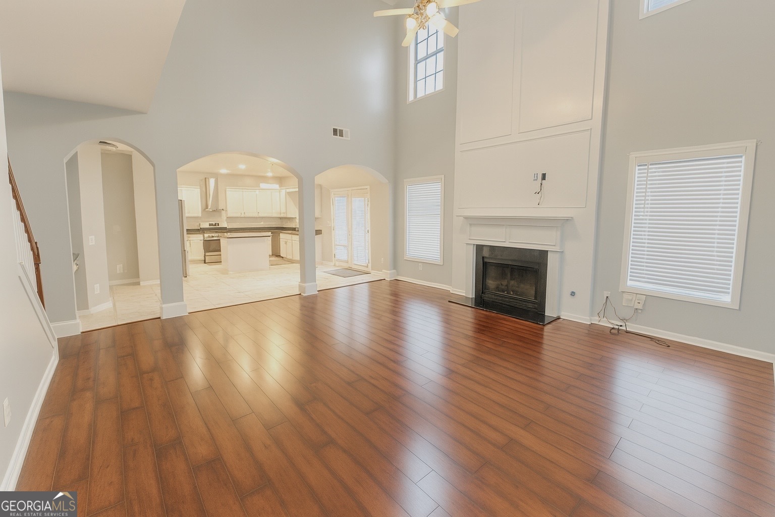 1332 Melrose Woods LN